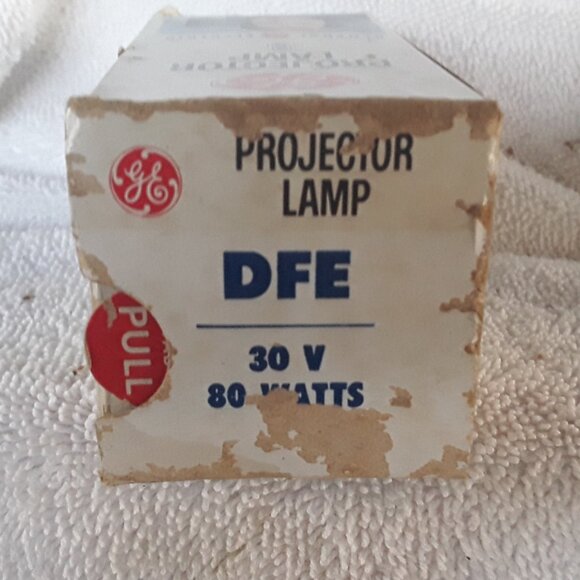 Vintage G.E Projector Lamp- DFE, 30V, 80W never used, box is worn due to age - Picture 2 of 6